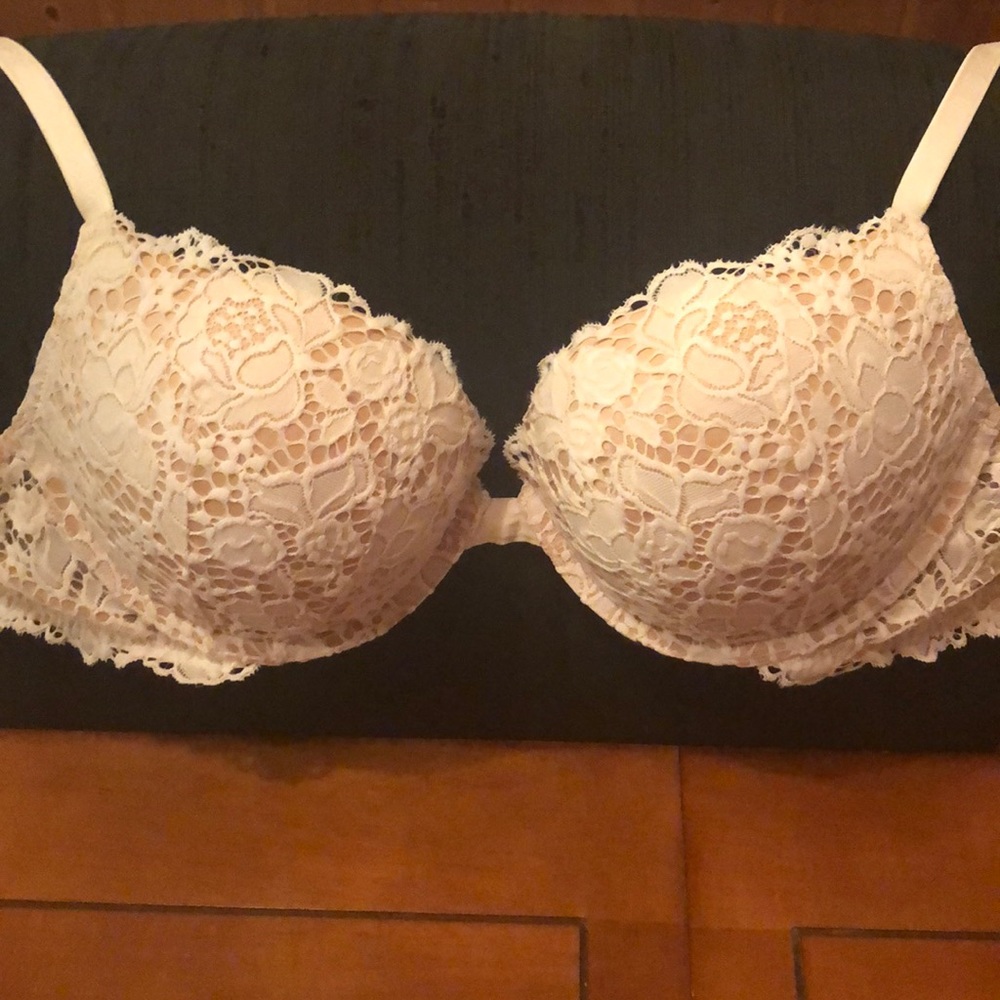 Victoria’s Secret Very Sexy Push-Up Bra
